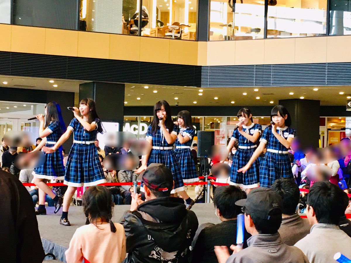 KOBerrieS 皆さまこんにちは😃本日、#あかし市民広場 では「アイドルひな祭りin明石」を開催中🎎❣️ご当地アイドル3組が共演😍明石の YENA☆ 💕神戸の KOBerrieS♪💕名古屋、大須の OS☆U💕レアな景品が当たるご当地クイズもあり✌️ぜひ、遊びに来てくださいね😉イベントは18時まで⏰https://t.co/daxkC5x4G9 https://t.co/hSEnf6gcRw
