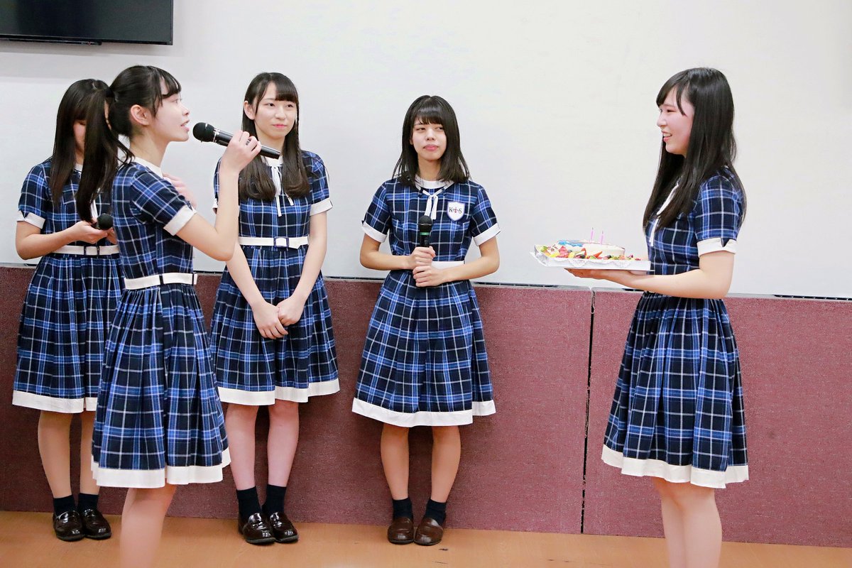 KOBerrieS 新長田歌居屋KOBerrieS ♪ 黒谷真琴生誕祭さーや、ひめ、みいなと一言メッセージ、やっぱり同期のみなみちゃんまぁちゃんいじって会場を笑いに❗#KOBerrieS #黒谷真琴生誕祭 https://t.co/NcOqEr3AGq