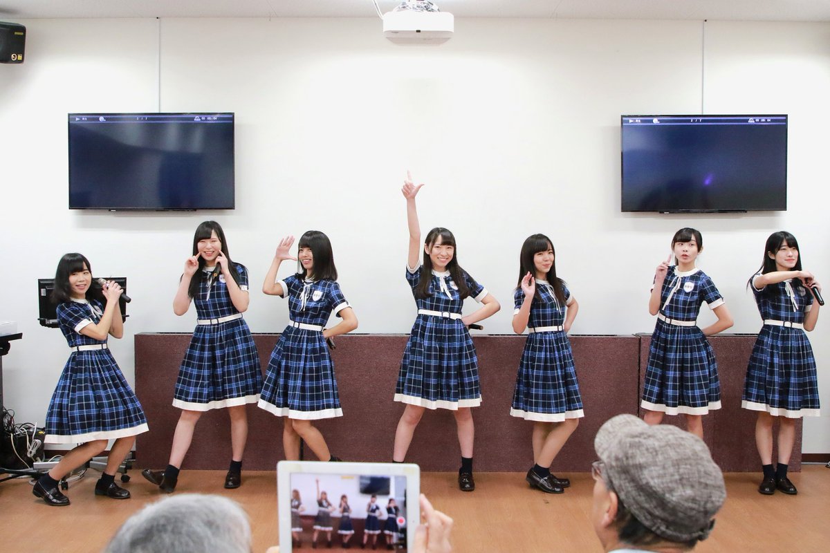 KOBerrieS 新長田歌居屋KOBerrieS ♪ 黒谷真琴生誕祭Love never dise でスタートしました❗#KOBerrieS #黒谷真琴#生誕祭 https://t.co/GHfBcUnxK4