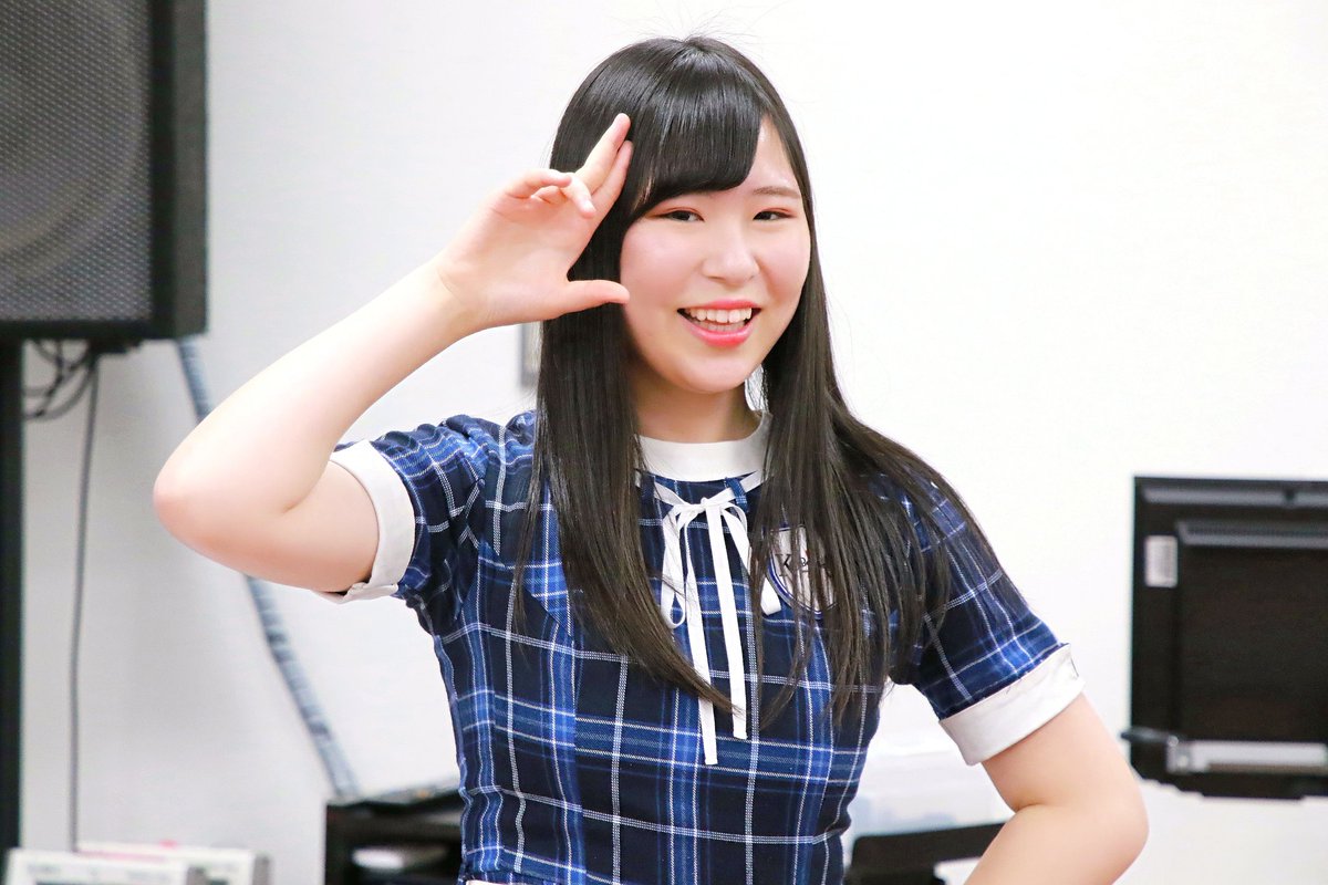 KOBerrieS 新長田歌居屋KOBerrieS ♪ 黒谷真琴生誕祭平日なのにたくさんの人で盛り上がりました❗この日も真琴スマイル全開でした‼️#KOBerrieS #黒谷真琴#生誕祭 https://t.co/qdgSLfqSpd