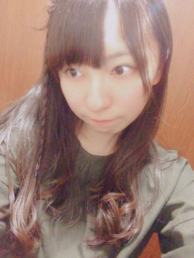 森島みなみ(みいな)の画像 KOBerrieS 今日は、お父さんのiPhoneの画面が割れました😅笑「バキフォンやん」って言ったら、バキフォンって名前気に入ったけど覚えられへんくて、「割れフォン？クラッシャフォン？ヒビフォン？」ってめっちゃ聞いてくるww画面割れたiPhoneのこと、バキフォンって言うよね？？おやすみいな🌙.*° https://t.co/gF88ODKiAB