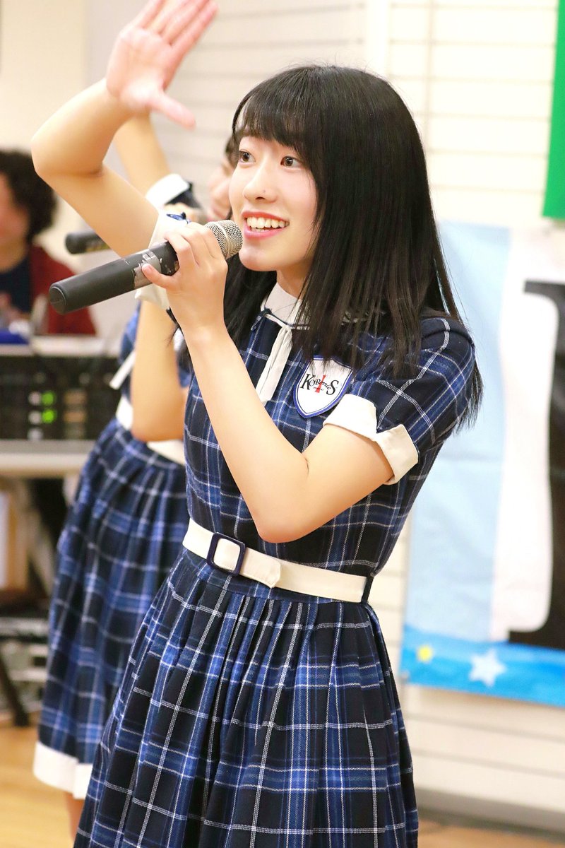 KOBerrieS 令和元年初日東急ハンズ三宮KOBerrieS ♪ ライブおりさ❗#KOBerrieS #花尾理彩#東急ハンズ三宮店 https://t.co/qzU8hrrYvX