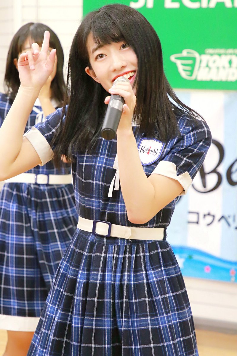 KOBerrieS 令和元年初日東急ハンズ三宮KOBerrieS ♪ ライブおりさ❗#KOBerrieS #花尾理彩#東急ハンズ三宮店 https://t.co/qzU8hrrYvX