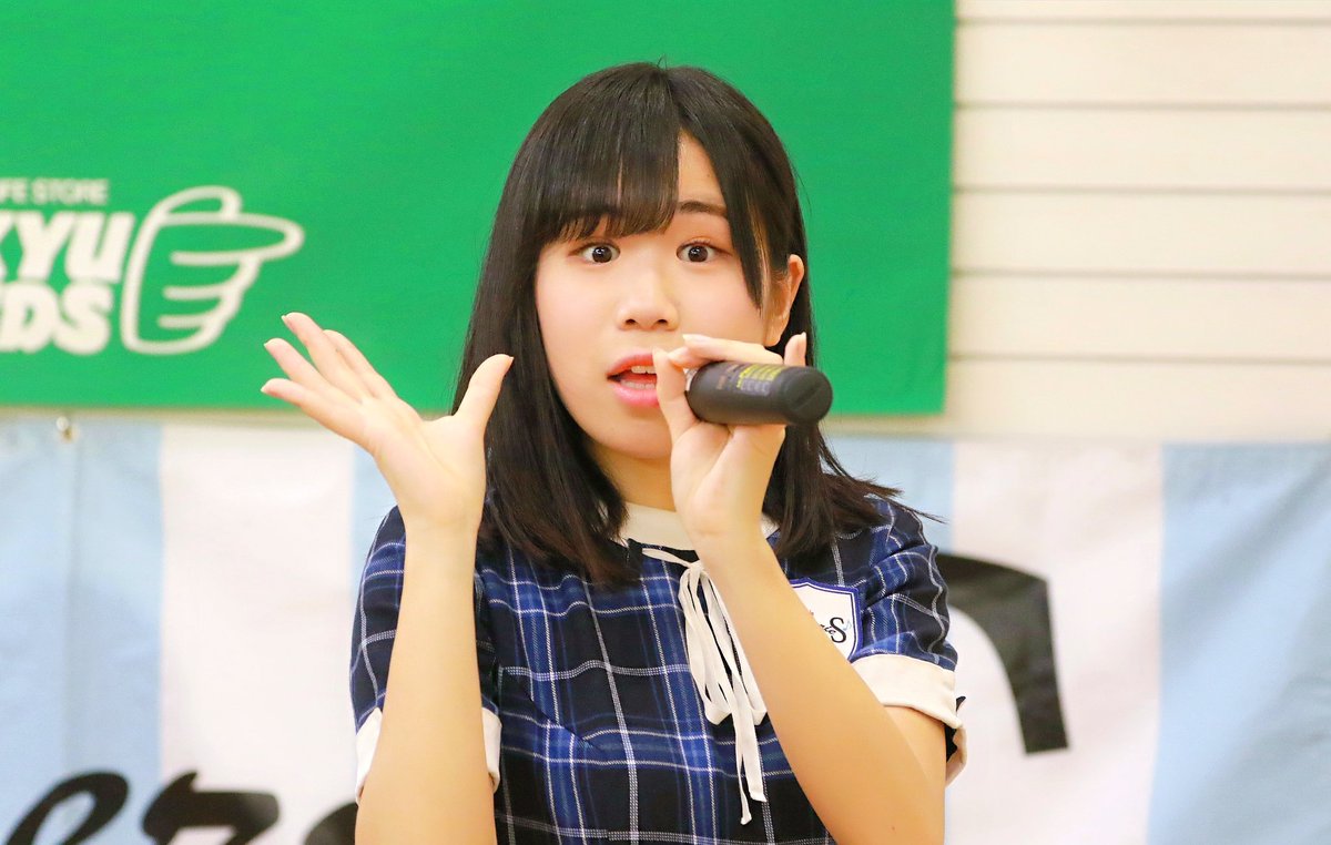 KOBerrieS 令和元年初日東急ハンズ三宮KOBerrieS ♪ ライブゆり❗#KOBerrieS #小形優莉#東急ハンズ三宮店 https://t.co/RKn7jNmq2E