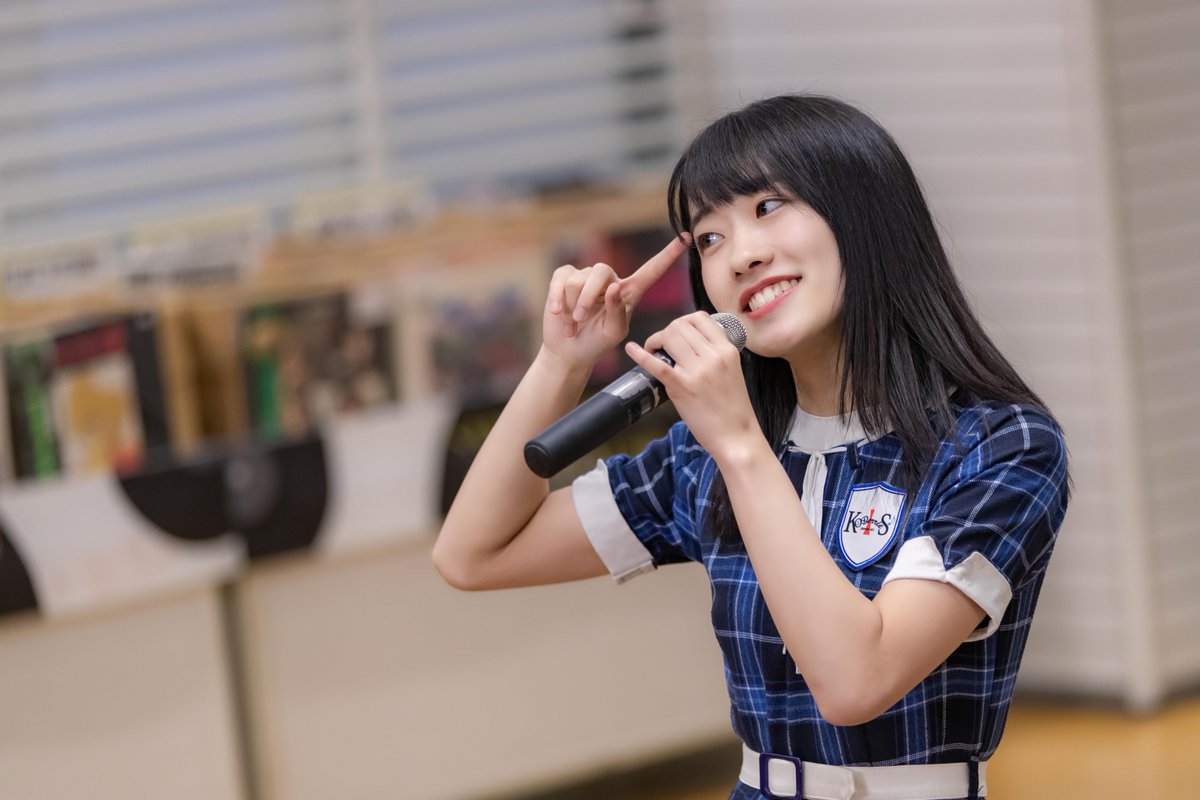 KOBerrieS 2019.05.01（水・祝）「KOBerrieS♪×東急ハンズ三宮店 GW SPECIAL LIVE」令和のスタートにふさわしい楽しく心踊るライブ！さらに東急ハンズは上から下まで楽しい商品が一杯で二度楽しい！とても良いスタートになりました。その21「おりさ」こと花尾理彩さん#KOBerrieS#東急ハンズ三宮店 https://t.co/gGJZRGrEuP