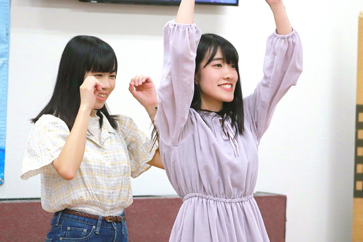 KOBerrieS KOBerrieS ♪ りさゆり企画ライブ思い出エールでスタートしました、なんか服装違和感感じたけどお互いの服交換したの話し聞いてなるほどと思いました❗#KOBerrieS #花尾理彩#小形優莉 https://t.co/N1tPRvR3IW