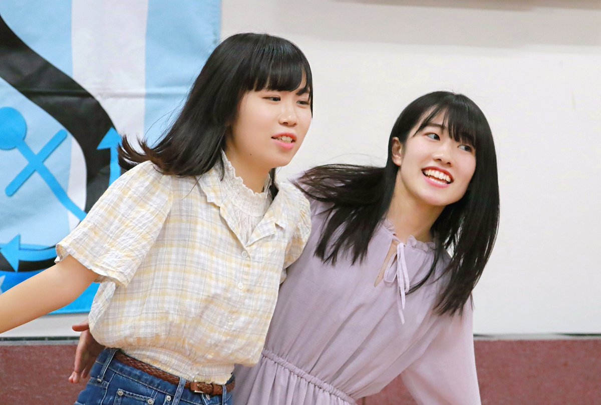 KOBerrieS KOBerrieS ♪ りさゆり企画ライブもうこの表情の二人みたらいかに楽しかったかわかるでしょう⁉️#KOBerrieS #花尾理彩#小形優莉 https://t.co/qoLsvKnuPm