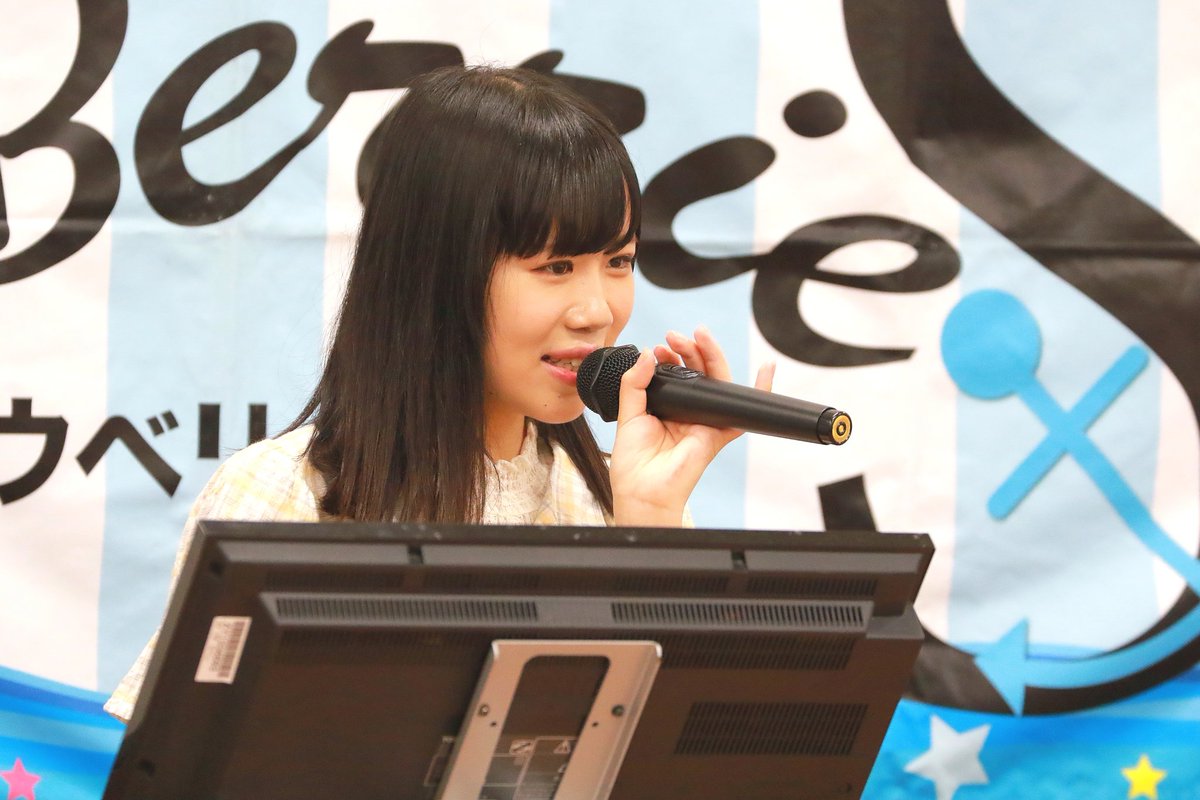 KOBerrieS KOBerrieS ♪ りさゆり企画ライブカラオケ🎤🎶でゆりちゃんてんとう虫のサンバ？いつ生まれと思ってしまった(笑)１部では最後の雨☔私の持ち歌なので聞きたかったな❗#KOBerrieS #小形優莉 https://t.co/EBmIHPbMLk