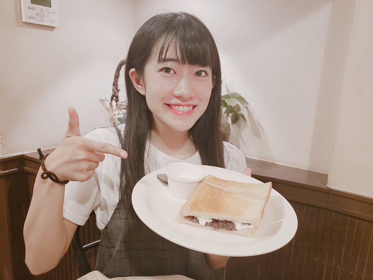 KOBerrieS 朝から春香さんと莉子と朝活してきましたヽ(*´∀｀*)ﾉ💕💕以前OS☆Uさんに“小倉トースト”美味しいですよ😋って聞いてからずっと気になってて念願叶いました✨✨ほどよい甘さでトーストとマッチしてすごく美味しかったです😋🍴💕名古屋満喫中～(ﾟ∀ﾟ*)(*ﾟ∀ﾟ)🎶🎶#KOBerrieS https://t.co/1XjmIQNI8V