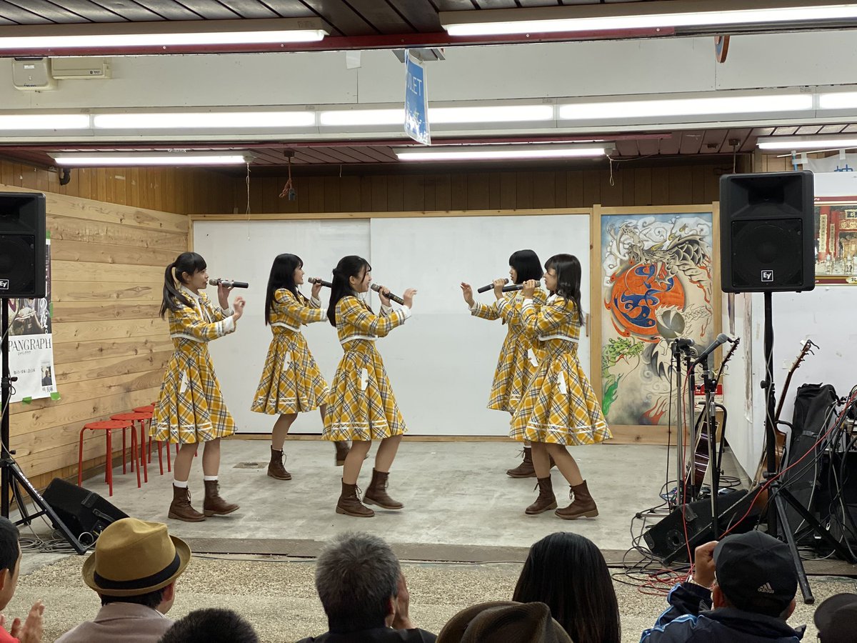 KOBerrieS KOBerrieS♪ライブスタート！⚓️#『元気だせ！丸五市場出張コザ語りライブ』 https://t.co/V0nRTiMsHv