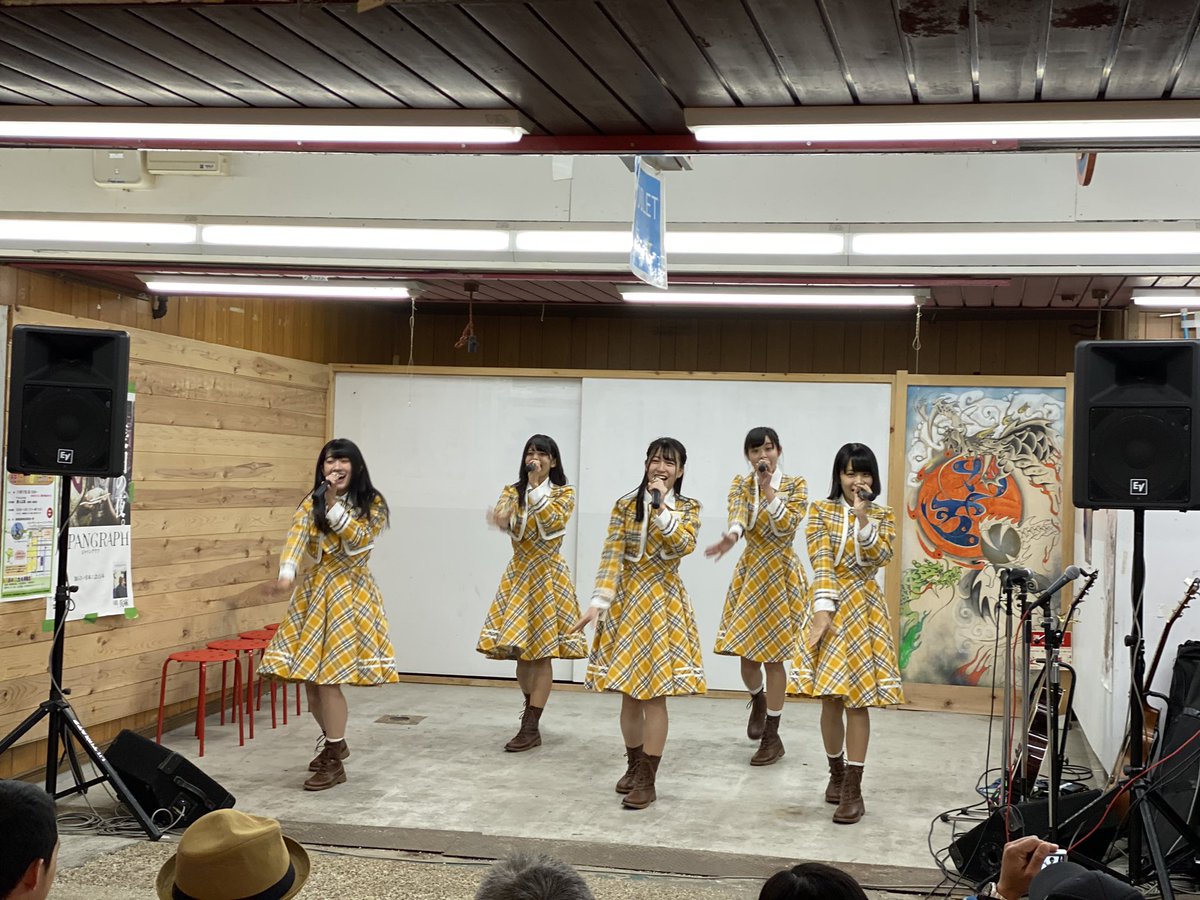 KOBerrieS KOBerrieS♪ライブスタート！⚓️#『元気だせ！丸五市場出張コザ語りライブ』 https://t.co/V0nRTiMsHv