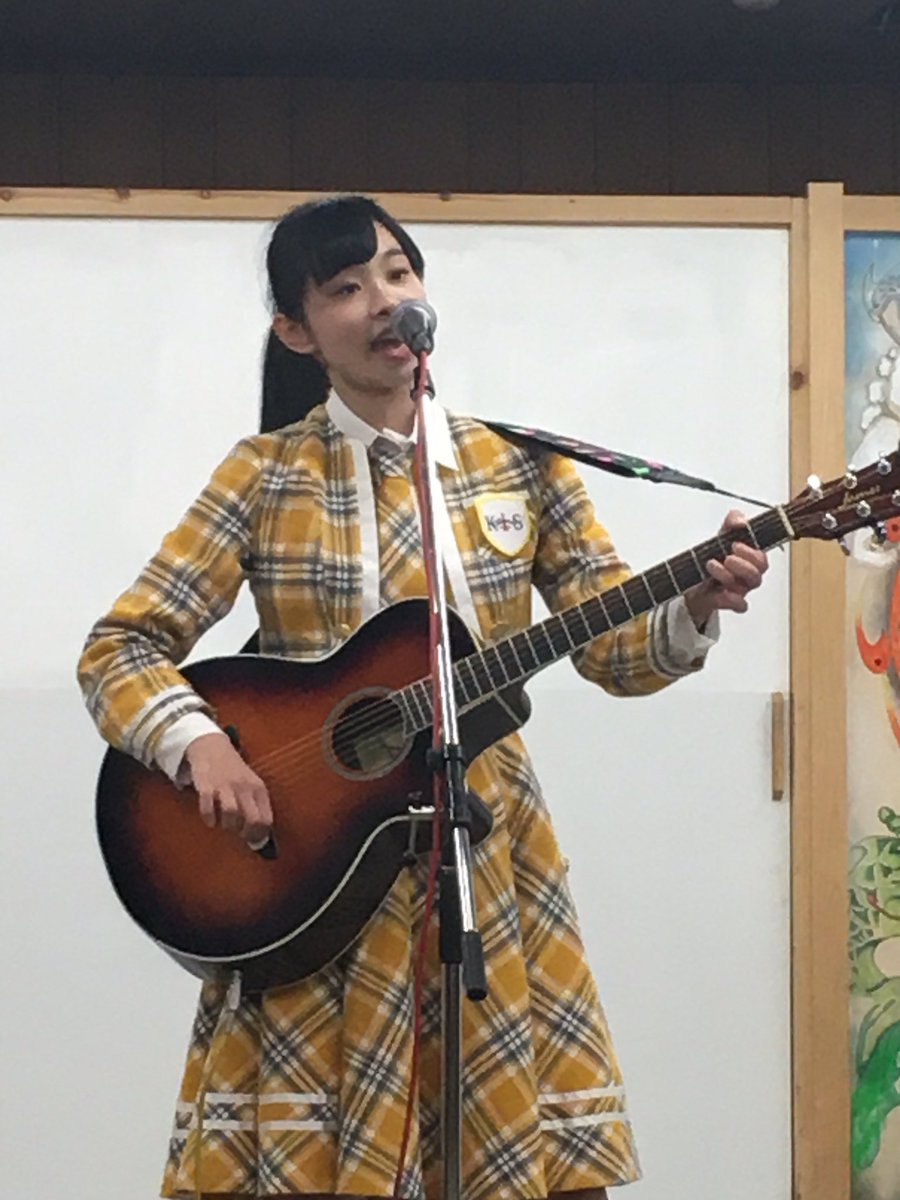 KOBerrieS いやー楽しかった！ガガガSPのコザック前田さんと、KOB errieS♪とのコラボライブ。新長田の丸五市場を盛り上げる為のスペシャルイベントでした。コザック前田さんのノリ最高！姫花ちゃんも貴重なデュオが出来て良かったね！#ガガガSP#コザック前田#KOBerrieS https://t.co/yQEIAxYsoH