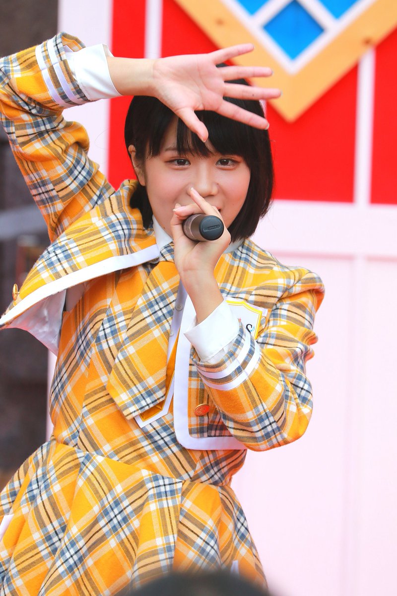 KOBerrieS 神戸阪急グランパティオKOBerrieS ♪ ライブゆり❗前回久しぶりにハーバーランドスペースシアターのイベントでキャプテンに就任してMC 見てたけど、思ったより落ち着いて伝えることちゃんと出来る子だと思ったよ❗Kiss FMでは浜平さんが言ったようにいい声でしたよ‼️#KOBerrieS #小形優莉#神戸阪急 https://t.co/mpl6iptCpF