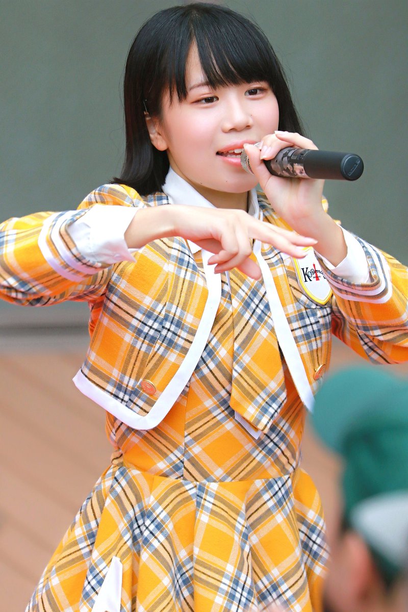 KOBerrieS 神戸阪急グランパティオKOBerrieS ♪ ライブゆり❗ゆりちゃんは全くレンズ探してくれないのよね(笑)いつも撮るの大変(笑)それともタイミングが合ってないのかな⁉️#KOBerrieS #小形優莉#神戸阪急 https://t.co/wjcugM8eAo