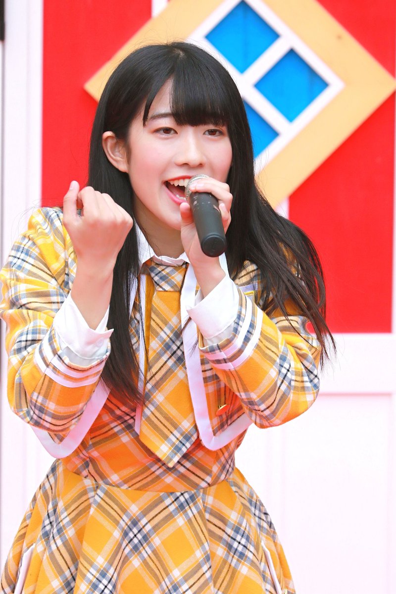 KOBerrieS 神戸阪急グランパティオKOBerrieS ♪ライブおりさ❗新曲「YELL ~君色の未来へ~」では楽しそうなパフォーマンス伝わりましたよ‼️#KOBerrieS #花尾理彩#神戸阪急 https://t.co/XtcgC1XAv2