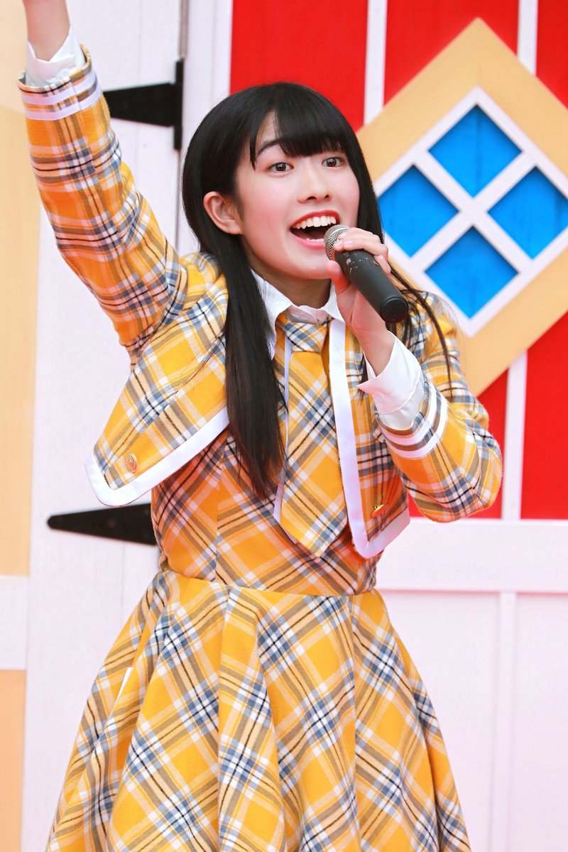 KOBerrieS 神戸阪急グランパティオKOBerrieS ♪ライブおりさ❗新曲「YELL ~君色の未来へ~」では楽しそうなパフォーマンス伝わりましたよ‼️#KOBerrieS #花尾理彩#神戸阪急 https://t.co/XtcgC1XAv2
