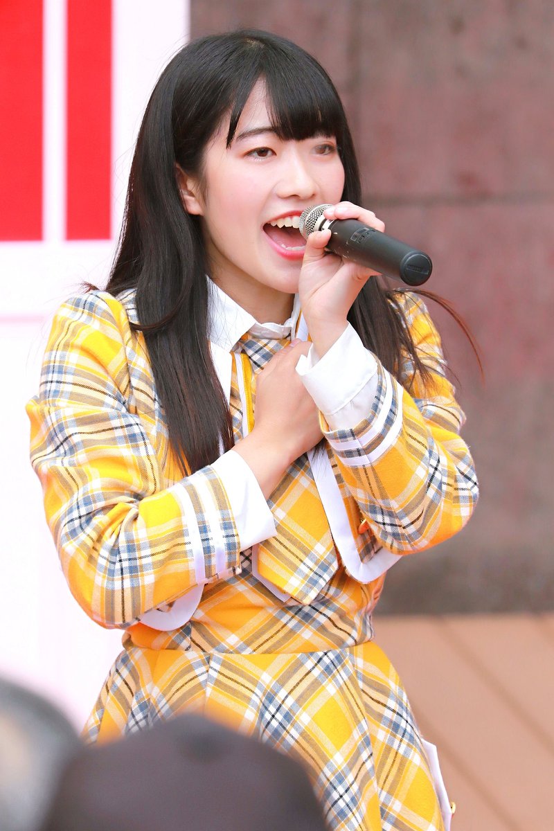 KOBerrieS 神戸阪急グランパティオKOBerrieS ♪ ライブおりさ❗メンバーの中では一番いろんな人にレスしてくれるよね、ほんまいつも撮り易くて助かります‼️#KOBerrieS #花尾理彩#神戸阪急 https://t.co/vEU17CePV8