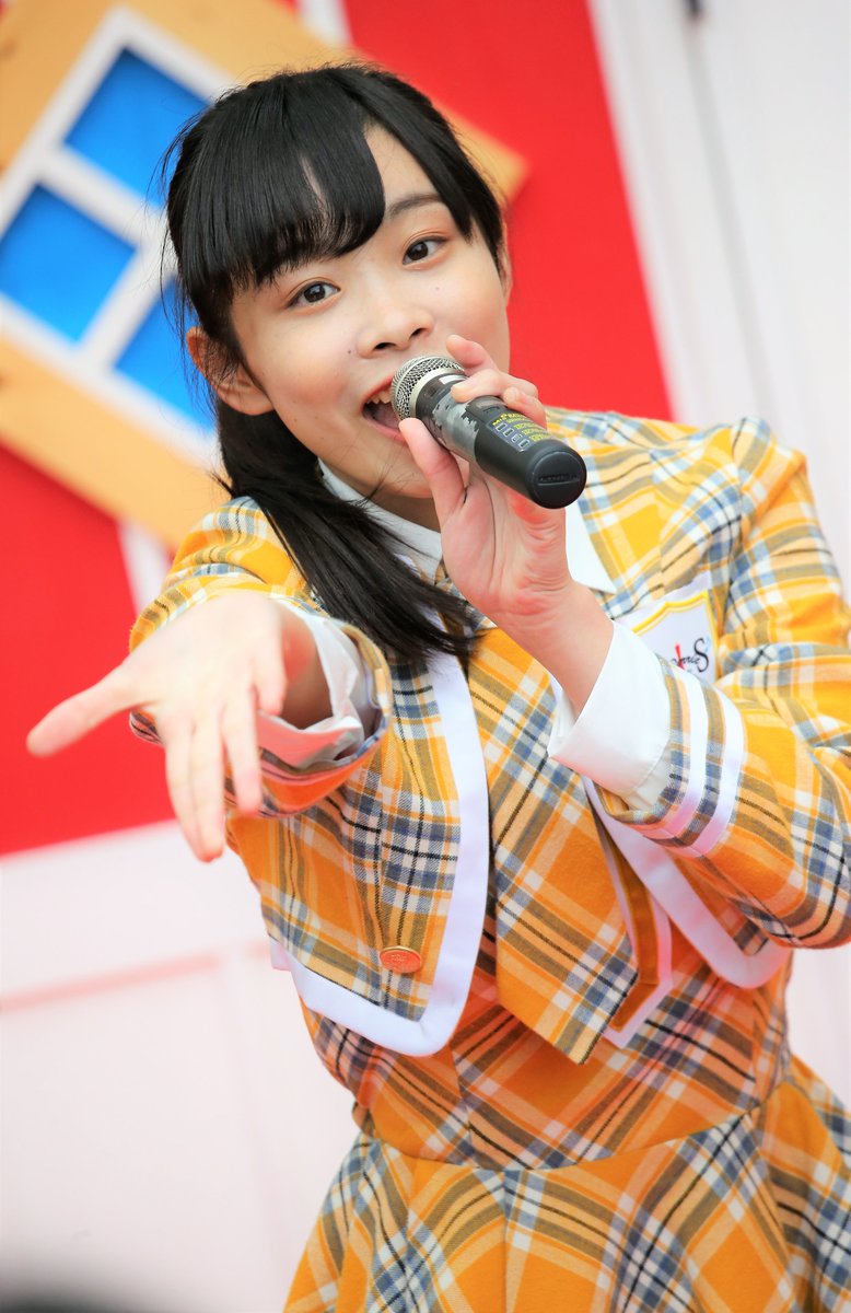 KOBerrieS 2019.11.17 神戸阪急 × KOBerrieS コラボライブひめちゃんほんま頑張り屋さん！前時代のコウベリの魂がめいなら、今のコウベリの魂はひめな気がします。#KOBerrieS https://t.co/3TJKi6exKX