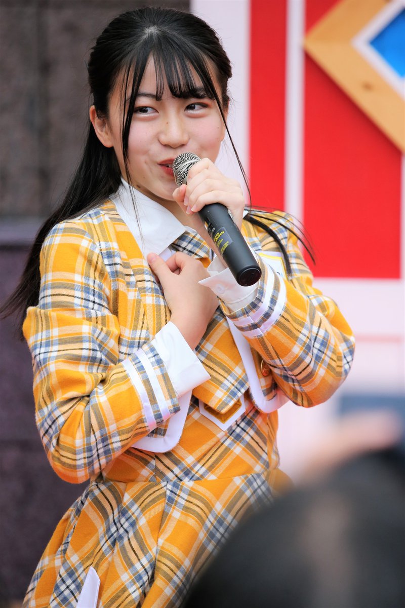 KOBerrieS 2019.11.17 神戸阪急 × KOBerrieS コラボライブりこりこ！15歳センター！コウベリではセンターっていう言い方はこれまで明確にはしてなかったような。それくらいの可能性を持った子です！物販でもだいぶ喋れるようになってきたかな(^^)#KOBerrieS https://t.co/kVzzzyq1OO