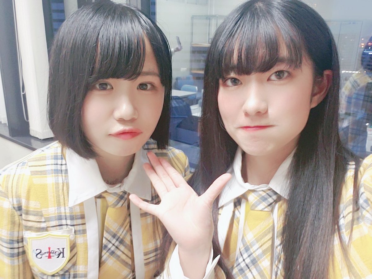 KOBerrieS 【情報スタジオ 4時！キャッチ】生出演させていただきました✨✨皆さん観てくれましたか～❓❓温かい現場であまり緊張せず楽しくあっと言う間の1時間でした🙌🎶🎶たくさん勉強になりました✏️📒出演者の皆さま、関係者の皆さまありがとうございました‼️#4時キャッチ #サンテレビ#KOBerrieS https://t.co/V3Xcq44rsx