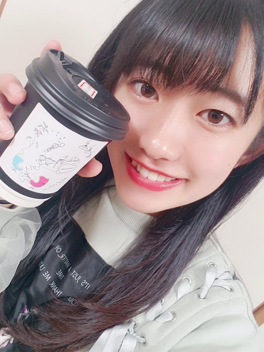 KOBerrieS ☕兵庫区紹介☕念願の【COZY COFFEE】さんの#コーヒークリームラテ 飲みました☺️ほろ苦いコーヒー☕にクリームやハチミツ🍯の甘みがフワッと加わりつい手が伸びてしまう味💕💕他のドリンクやパンも美味しくて“#ホワイトチョコレートモカ”もオススメです✨ぜひ行ってみてね😁#KOBerrieS https://t.co/4WW4WTQ5FC