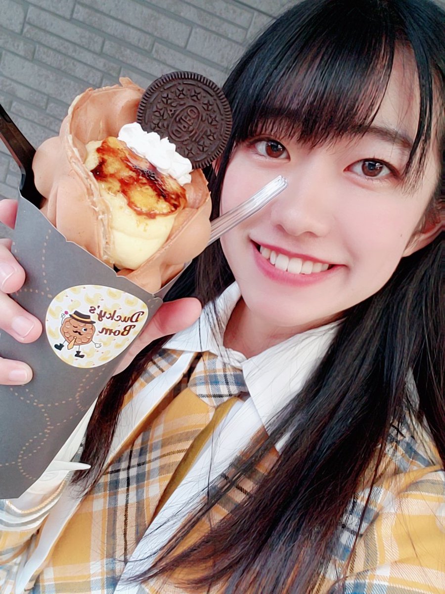 KOBerrieS 🌷 #板宿商店街 🌷【Ducky's Bom】凄く甘くて美味しそうな匂いに誘われて…(*´▽｀*)💕💕#バブルワッフル のクレームブリュレ味をいただきました(￣￢￣)👍👍カリトロの #クレームブリュレ とふんわり軽くて甘いワッフルの相性がバッチリで最高でした‼️オレオもたっぷり❣️❣️#KOBerrieS https://t.co/vsxquGBcix