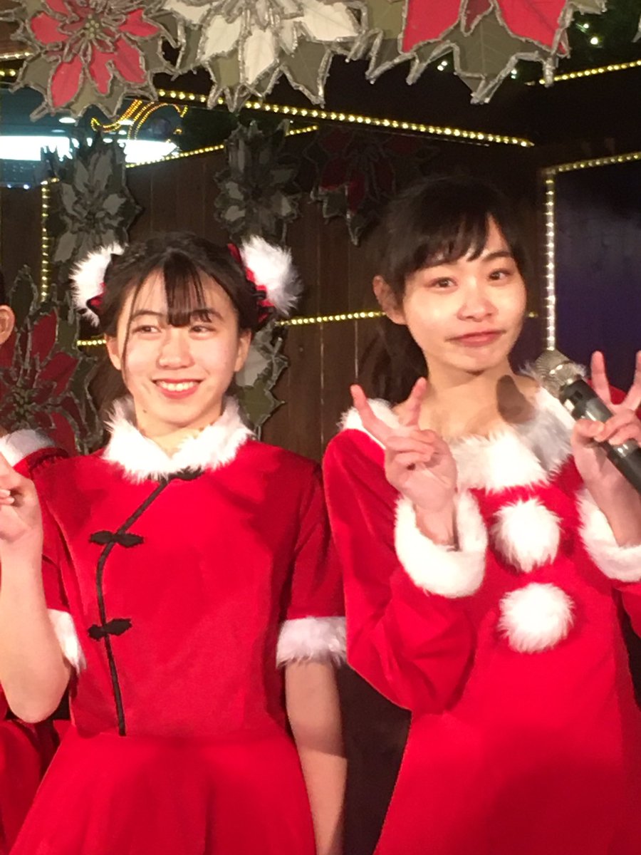 KOBerrieS 『ドイツ・クリスマスマーケット大阪2019』新梅田シティ・ワンダースクェアに行ったよ！！！ライブ前の撮影タイムとメンバーのサンタコスの可愛いさで、寒さを吹き飛ばしてくれた心温まるライブだった😇よ！！#KOBerrieS♪ https://t.co/pG3WE0T5kk