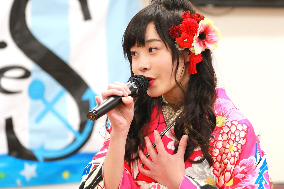 KOBerrieS KOBerrieS ♪ 大出姫花成人式SPライブ❗温かいお祝いムード満載の素敵なライブになりました、ずっと見てきた姫ちゃんがもう二十歳とは月日が経つのは早いな、姫花ちゃん新成人おめでとうございます‼️#KOBerrieS #大出姫花#成人式 https://t.co/fd7auDnot5