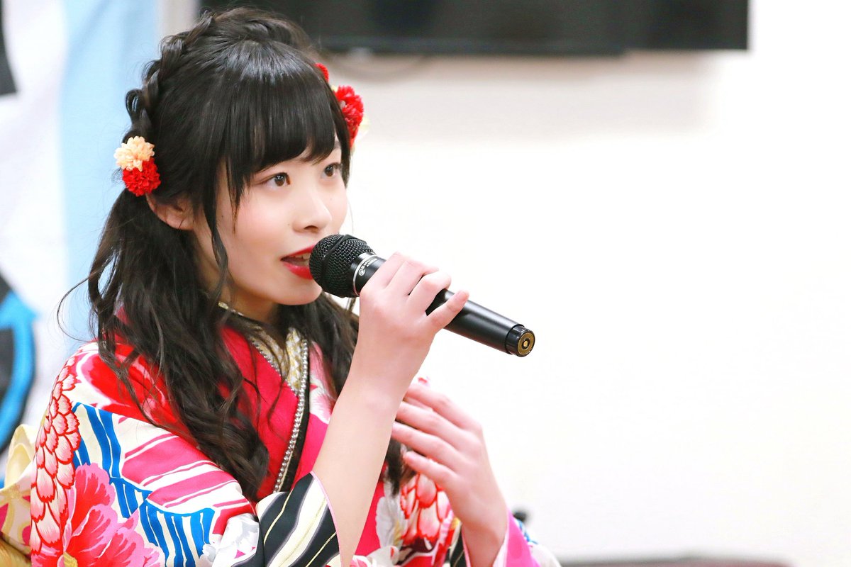 KOBerrieS KOBerrieS ♪ 大出姫花成人式SP ライブ❗ちゃんと帯と振袖の柄も撮ってます、(職業病)特に女性陣は気になりますよね⁉️　#KOBerrieS #大出姫花#成人式 https://t.co/aSgL8dXJ6S