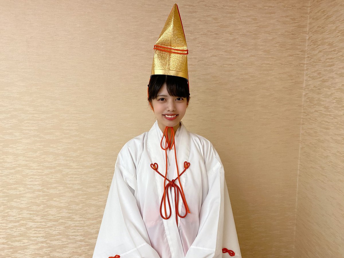 KOBerrieS 楠公さんの節分祭@湊川神社さんありがとうございました✨福娘さんの素敵な衣装も着させていただきました😘今年は年女でもあるので周りの人みんなに福が来るように豆まいたよ〜(*´꒳`*)🍀メンバーみんなでこうして貴重な経験をさせてもらえるのが本当にありがたいです🥺💙#KOBerrieS♪ https://t.co/rNNElXD0W6