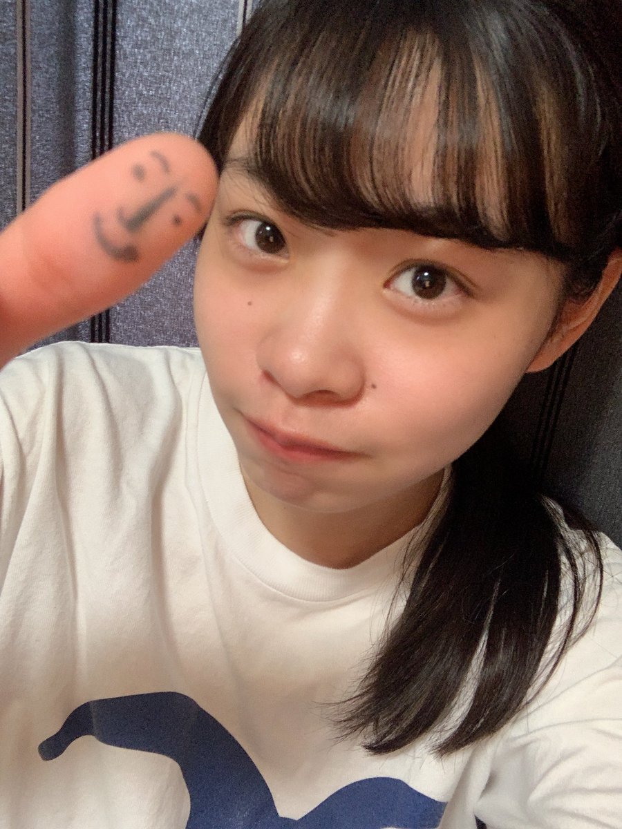 KOBerrieS SHOWROOMありがとうございました( ◠‿◠ )顔、書いてみたよ！笑笑#KOBerrieS♪ https://t.co/ymlbLdiFl6