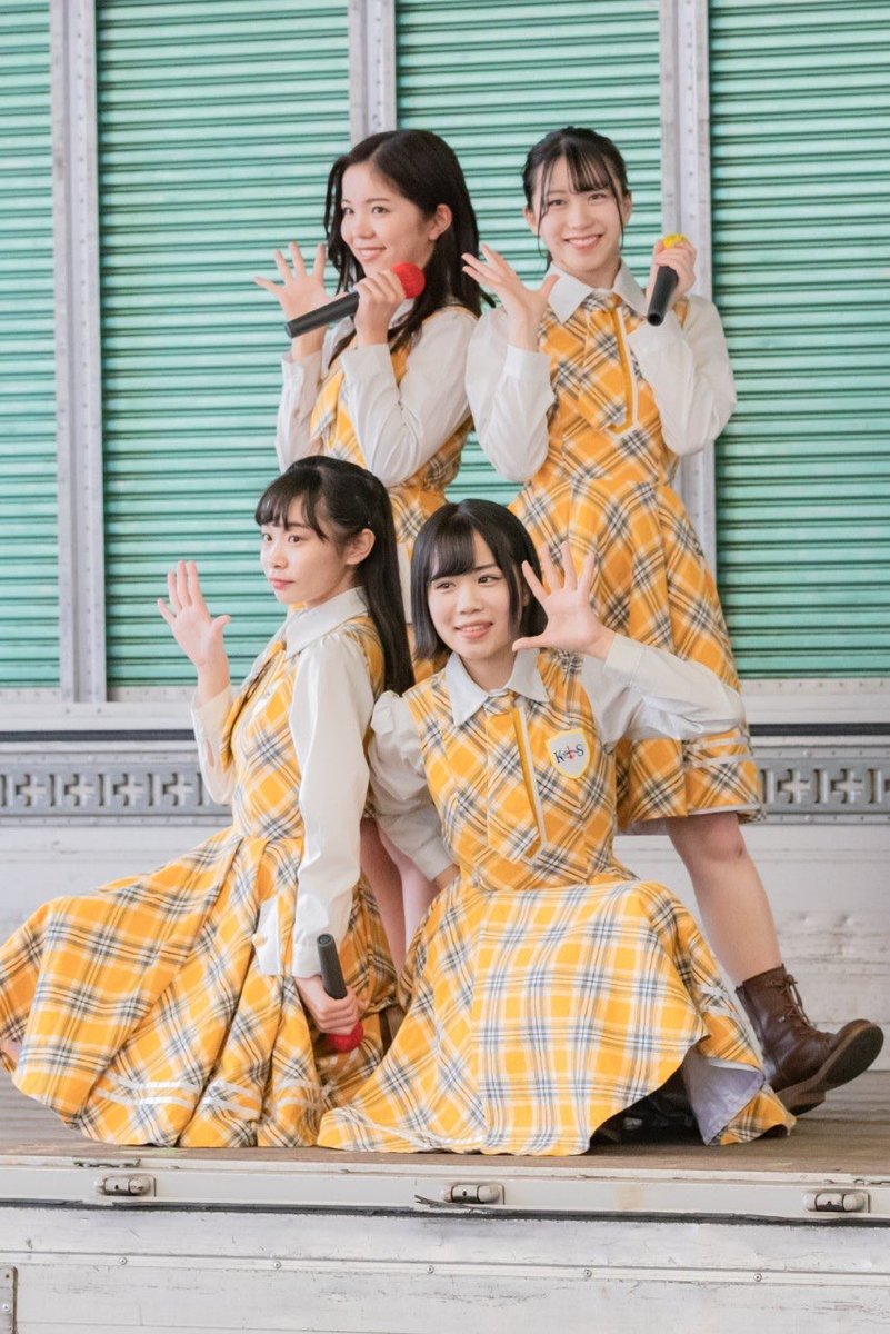 KOBerrieS #KOBerrieS 出演情報UP！コウベリ学園<YELL編>テーマは「今、皆にYELLを送りたい」そして裏テーマは「湧いたり！運動したり！嫌なこと忘れて幸せな時間を過ごそう！」です。📆11月21日（土）⏰17：00〜🚩 歌居屋@新長田（神戸市長田区大橋町5丁目3-1 B-1）💰￥3,000終演後、お茶会☕️あり。 https://t.co/J5O52uIEES