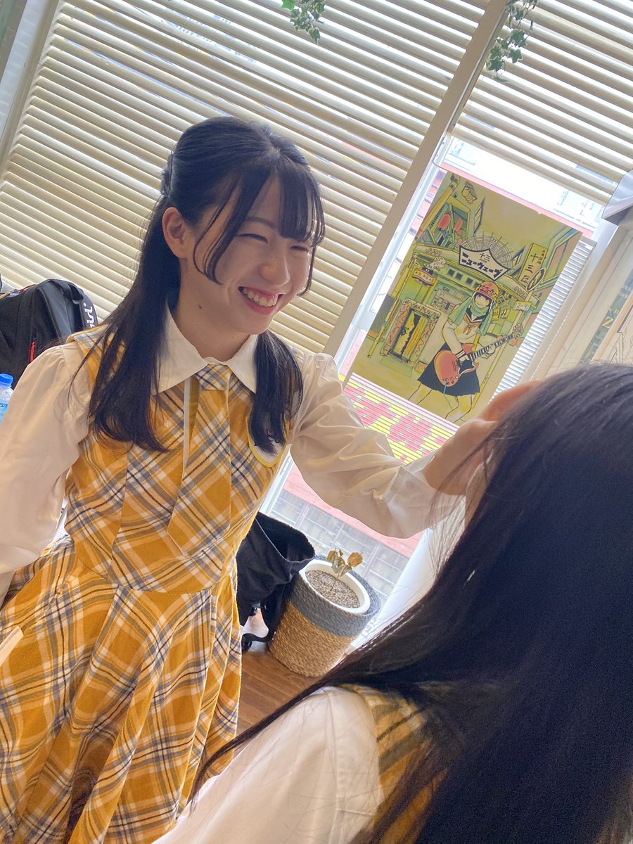 KOBerrieS 0809 #TIF2021 #全国選抜LIVE  『近畿ブロック』決勝。安定の『莉子の温香いじり』を見つけた瞬間📸#コウベリ https://t.co/n8oYzDacA0