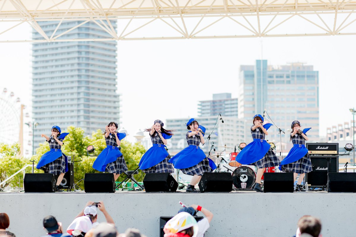 KOBerrieS 2021.10.03(日) MocchiFes（モッチフェス）2021於：メリケンパークメリケンパークに舞い降りた６人の天使たち。KOBerrieS♪（コウベリーズ）の小形優莉・花城沙弥・古川莉子・井上怜奈・廣瀬未沙・中家温香（順不同・敬称略）#MocchiFes2021 #モッチフェス #KOBerrieS #コウベリ #コウベリーズ https://t.co/mdfvRls29f