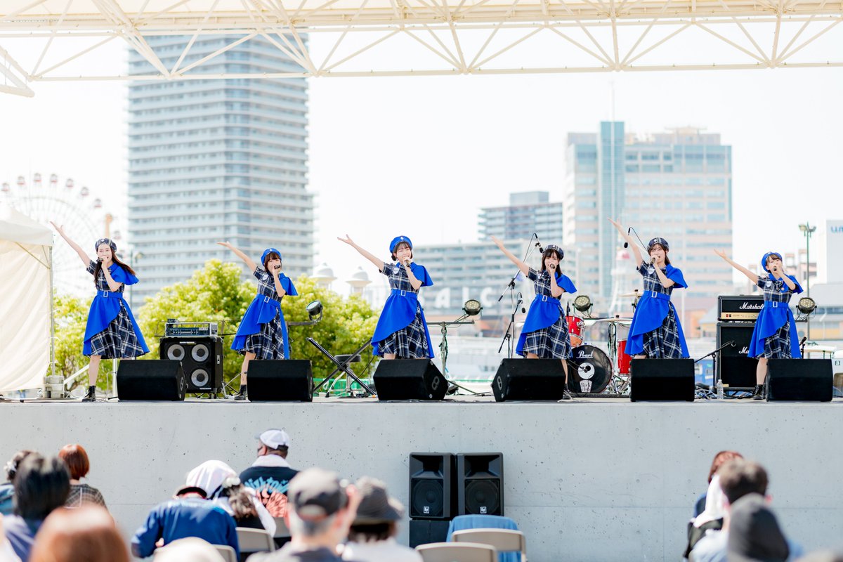 KOBerrieS 2021.10.03(日) MocchiFes（モッチフェス）2021於：メリケンパークメリケンパークに舞い降りた６人の天使たち。KOBerrieS♪（コウベリーズ）の小形優莉・花城沙弥・古川莉子・井上怜奈・廣瀬未沙・中家温香（順不同・敬称略）#MocchiFes2021 #モッチフェス #KOBerrieS #コウベリ #コウベリーズ https://t.co/mdfvRls29f