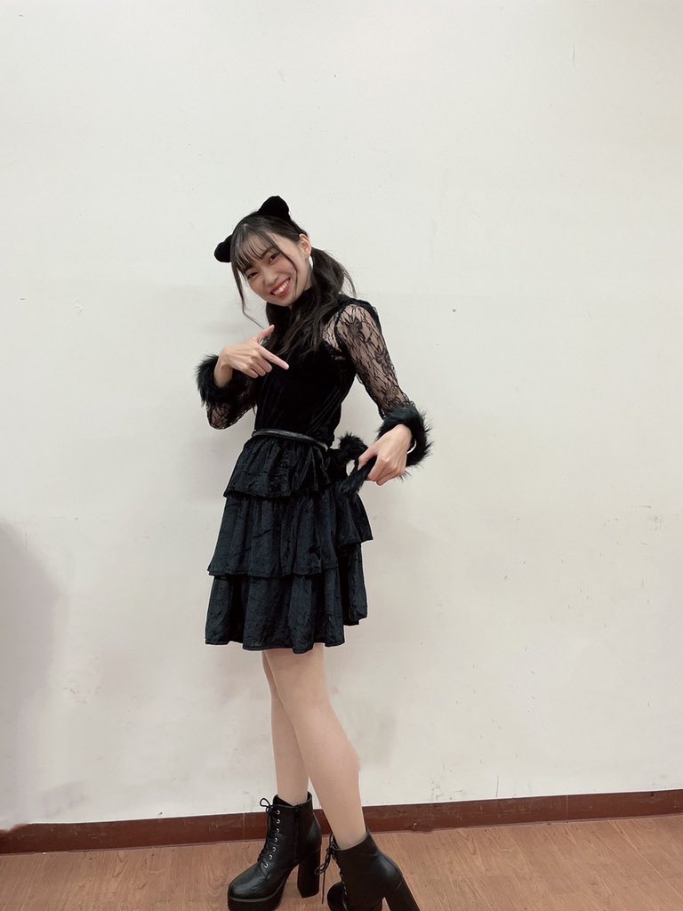 廣瀬未沙(みーちゃん)の画像 KOBerrieS お疲れ様です〜🤍本日はコウベリ ハロウィン仮装ライブにお越し下さり有難うございました〜✨今回私は黒猫になりました〜🐈‍⬛人生で初めてハロウィンでしっかりとした仮装を行ったのでとても楽しかったです🥰また今日の感想や衣装についてどうだったか教えてください〜🧸💭#コウベリ https://t.co/t5ceQXa5IK