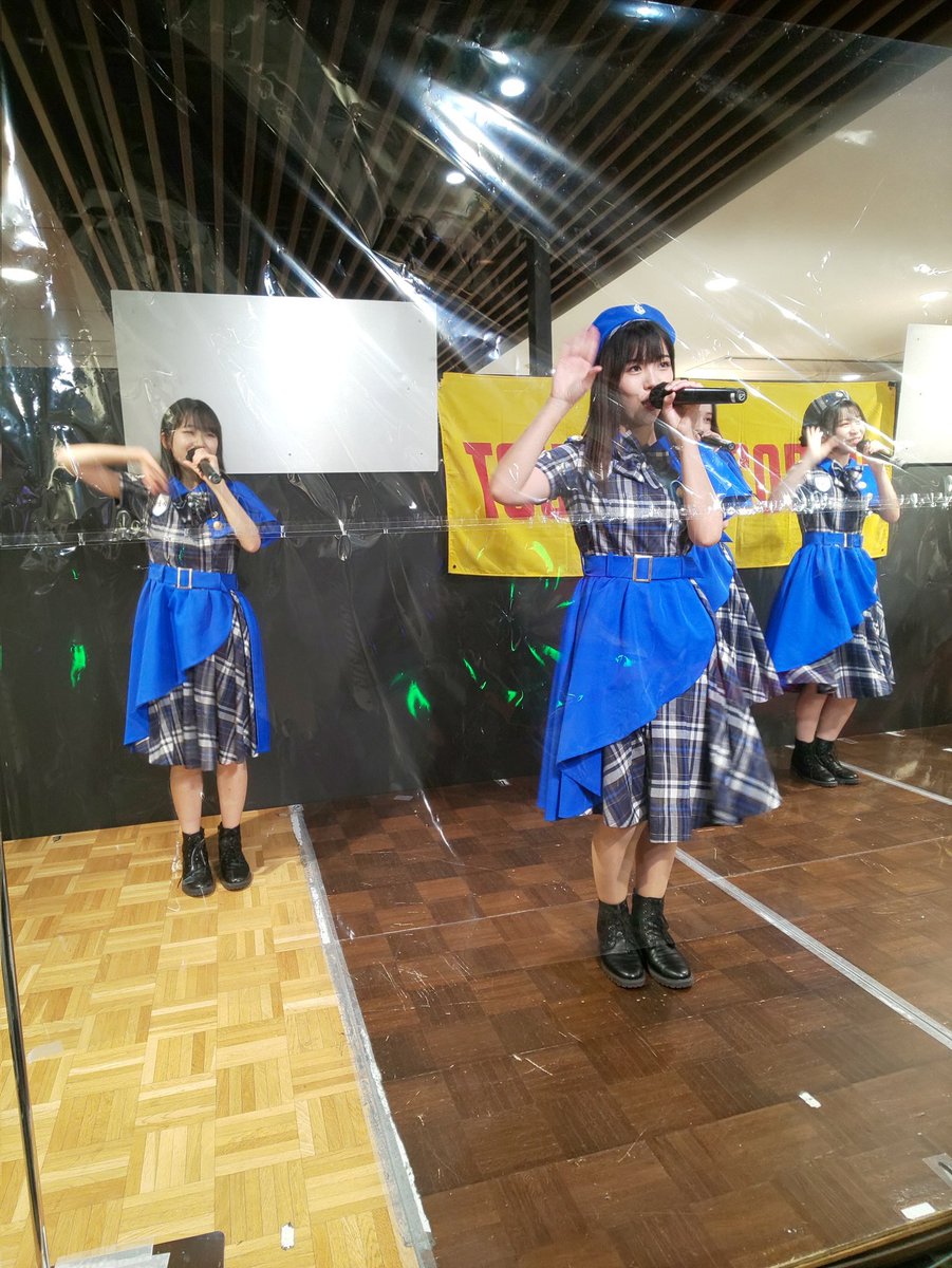 KOBerrieS 「はぴばむッ～peach～ Star☆T ／ KOBerrieS♪ ／ KiMiNiAiTAi」第一部リリイベに参加してきましたホームが大阪ではない両アーティストですが、素晴らしいパフォーマンスでした👍️KOBerrieSさんとても楽しめました✌️Star☆Tさんは静岡のイベントで名前は知ってましたので見れて良かった☺️ https://t.co/D2xWA9d3G6