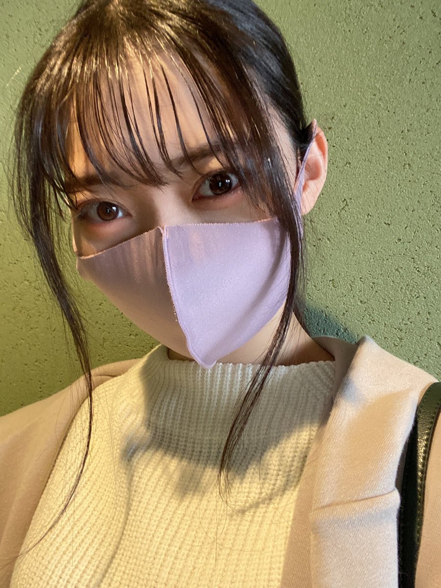 KOBerrieS お疲れ様です🤍実習無事に終わりました🕊実習後レポートもあるのでまだゆっくりできないですが、ようやくひと段落です🥰応援本当に有難うございました🥺明日は秋のルームウェアライブです✨可愛いメンバーを是非見てください🕊今日は久しぶりにゆっくり寝ます🧸おやすみなさい😴#コウベリ https://t.co/72hq029ayl