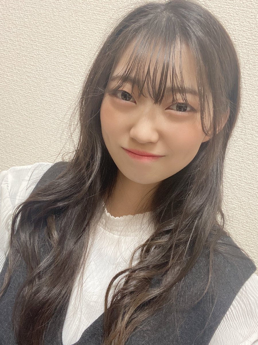 KOBerrieS お疲れ様です〜🤍ルームウェアライブどうでしたか〜？メンバー全員可愛かったですね🥰インスタライブもコウベリらしさ全開の可愛い和やかな感じでしたね🕊そして明日はリリシック学園さんとのツーマンライブです✨私の分まで皆さん楽しんで下さい！感想お待ちしてます〜🧸💭#コウベリ https://t.co/1vabCsgsqs