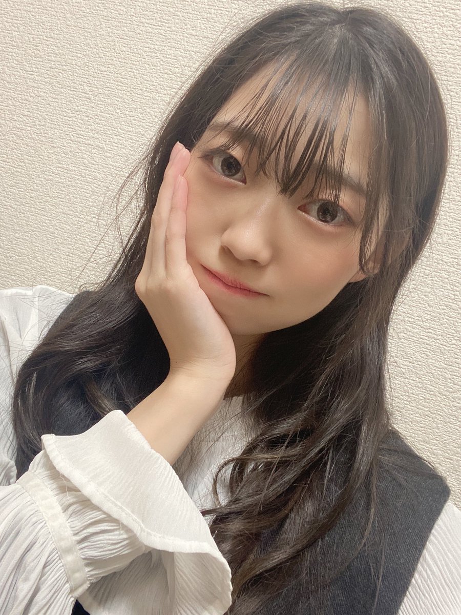 KOBerrieS お疲れ様です〜🤍ルームウェアライブどうでしたか〜？メンバー全員可愛かったですね🥰インスタライブもコウベリらしさ全開の可愛い和やかな感じでしたね🕊そして明日はリリシック学園さんとのツーマンライブです✨私の分まで皆さん楽しんで下さい！感想お待ちしてます〜🧸💭#コウベリ https://t.co/1vabCsgsqs