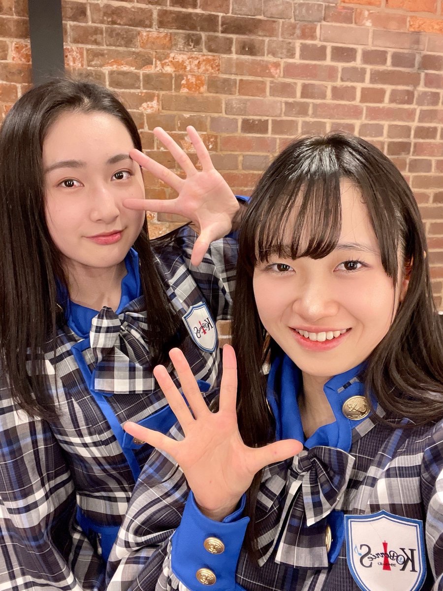 KOBerrieS おはようございます🐔☀️2021年最後の日です✨今日、12/31（金）15:00〜 『コウベリ紅白歌合戦』です！皆んなで盛り上がって楽しい時間を過ごしましょう♪お待ちしてます💕#コウベリ https://t.co/IQxZr4G3Ux
