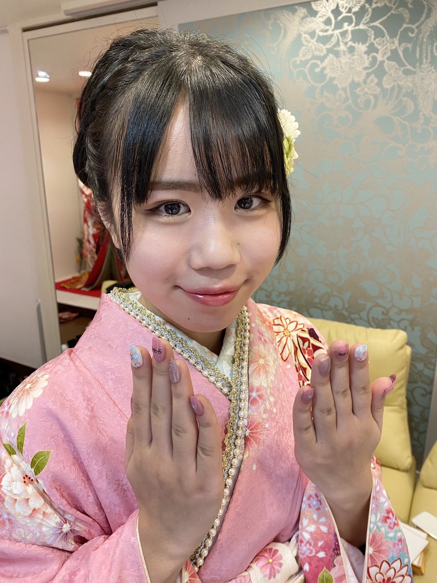 KOBerrieS いのうえ×KOBerrieS♪ 晴れ着撮影会📸📆1月9日（日）⏰14:00〜🚩いのうえ株式会社神戸市長田区細田町1丁目4-1💰10,000（ツーショット写メ付）参加メンバー、小形優莉、花城沙弥、井上怜奈、中家温香先着20名限定撮影会📸ご予約はこちらから👉 https://t.co/Y9eD5CQioM#コウベリ https://t.co/CqTyUdLWbS