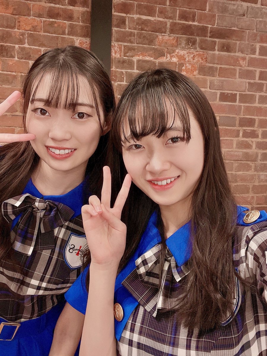 KOBerrieS おはようございます☀朝ですよ〜🐔皆さんゆったりとお正月、過ごせてますか〜？👀私はお餅が大好きなのですが、皆さん丸いお餅派ですか？四角いお餅派ですか？？またお正月のエピソード、たくさん教えてくださいね💕#コウベリ https://t.co/tWslg1TOsm