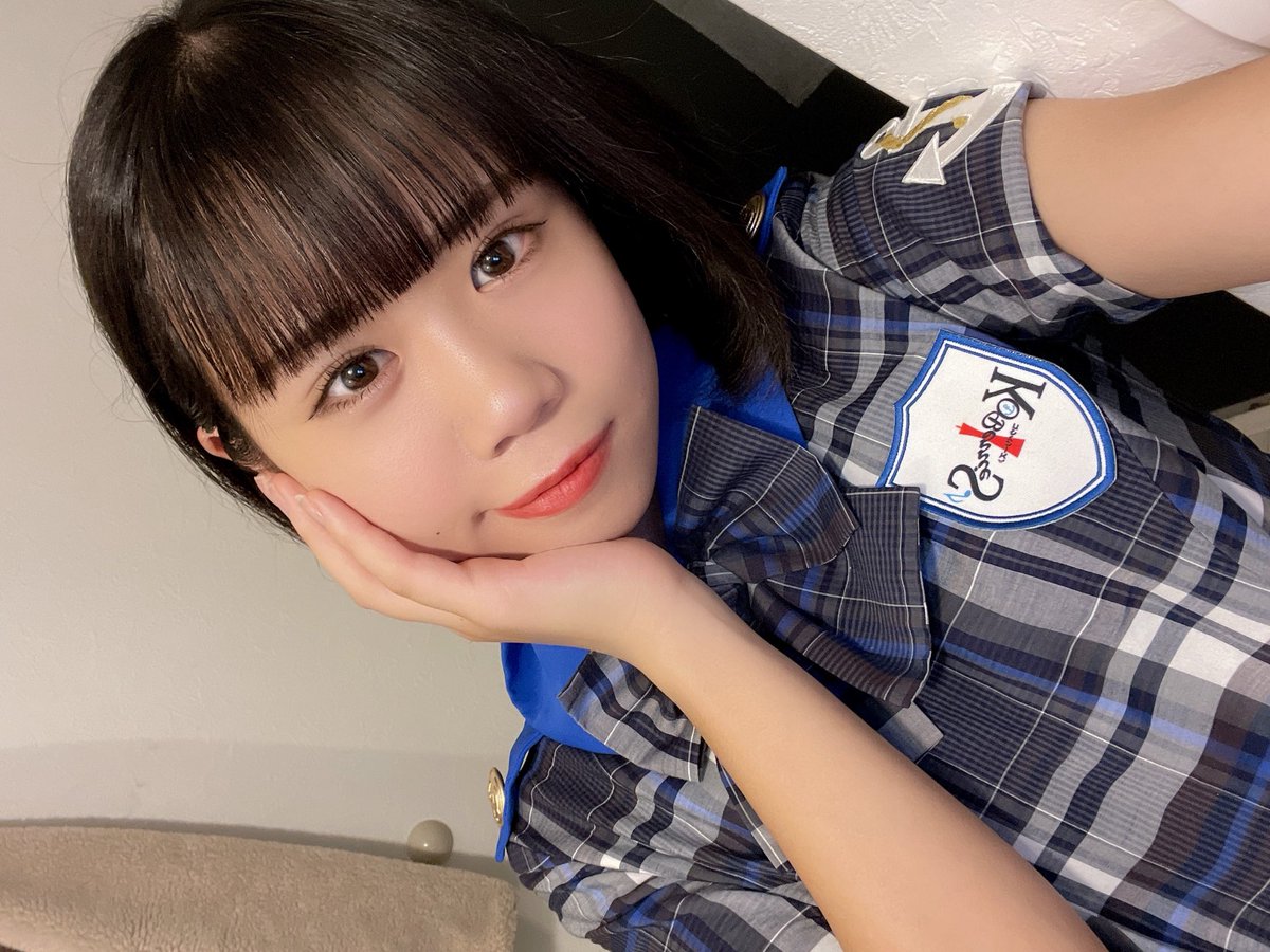 KOBerrieS 昨日は《New year LIVE》ありがとうございました😙✌🏻2022年一発目のライブめためた楽しかったです！！そして！！もう寝坊はしないと誓いました！！ごめんなさい！！🙇🏻‍♀️🙇🏻‍♀️🙇🏻‍♀️最近はMCでのんびり話すのが好きです、長くなっちゃうこと多いね、、次は9日に振袖の撮影会があります！ぜひ！！^._.^🖤 https://t.co/FtbuiNrdNg