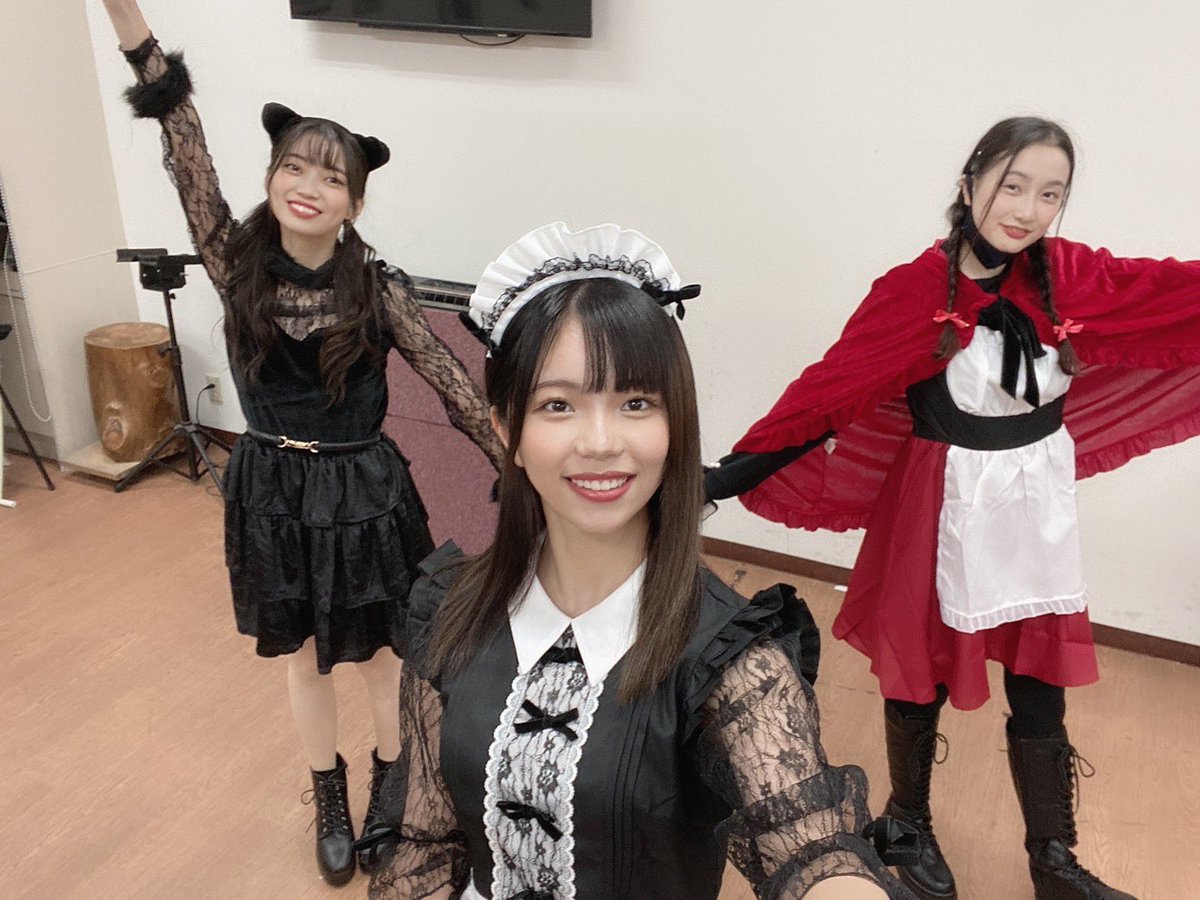 廣瀬未沙(みーちゃん)の画像 KOBerrieS おはようございます〜🤍本日は成人式です✨大学の実習前なのですが、嬉しいことに式だけは出ても良いと先生から言われているので式には参加してきます！またお着物の写真あげますね〜📸大好きなチーム成人🕊#成人式 #コウベリ https://t.co/qsSwa2CEep