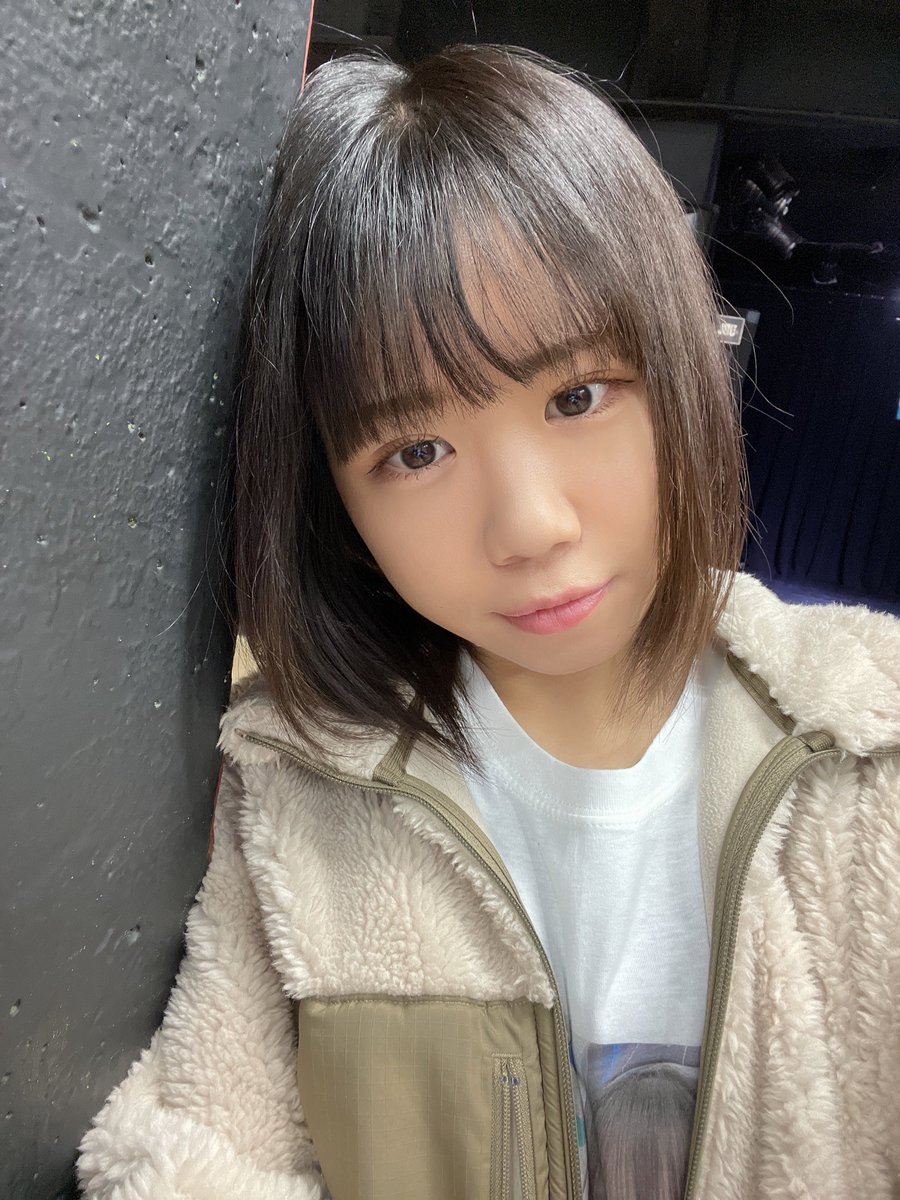 KOBerrieS おはよーございます🥱☁️今週末はイベント盛りだくさん〜〜たのしみ😙卒業コンサートが近づいてますが！！皆さん予約してくれましたか？？🥺💌予約受付中なので、ぜひぜひ^._.^🖤今日も一日がんばろーね🏃🏻‍♀️✌🏻(まだねむい〜〜🛌💭) https://t.co/pp8oYKlx4a