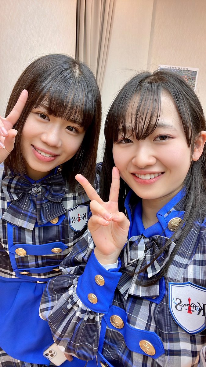 KOBerrieS #第18回神戸震災復興ライブONEHEART にお越し下さり、ありがとうございました🍀1.17という大切な日に皆さんに少しでも笑顔や勇気を届けることができていればという思いでいっぱいです🥰一日店長をさせて下さった #おやつ工房さん、ありがとうございました🐟#コウベリ https://t.co/SHTfYI7WHr