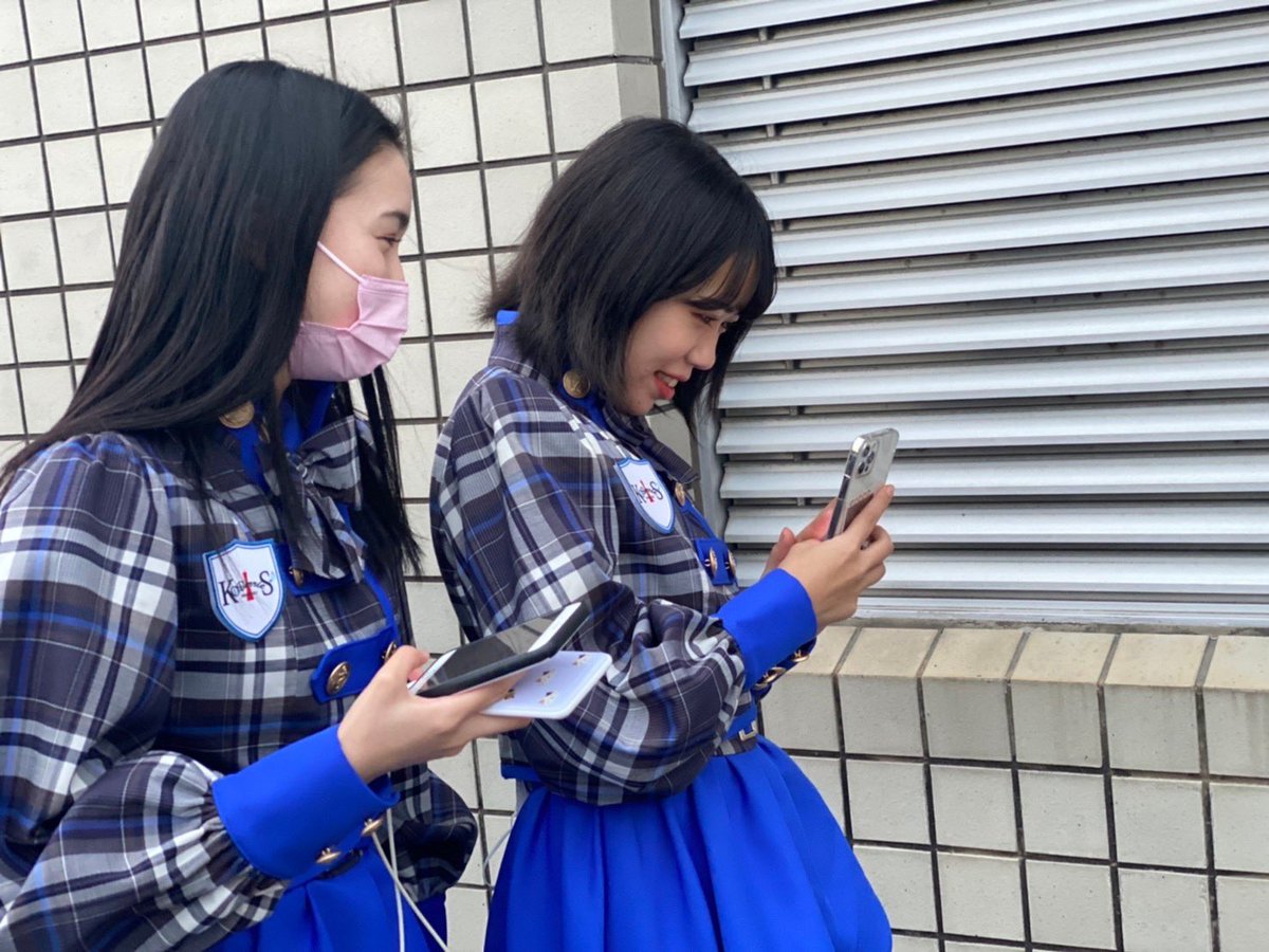 KOBerrieS 💜 𝘏𝘢𝘱𝘱𝘺 𝘣𝘪𝘳𝘵𝘩𝘥𝘢𝘺 𝘙𝘦𝘪𝘯𝘢 💜20歳おめっと〜〜！！そして一緒に過ごし始めて1年経ったね〜〜(ちょい過ぎたけど😛)とにかくお喋りマシーンで、たまに出る不思議な行動が見てて面白いです😙笑森のくまさん伝説はいつまでも語り継ごね〜🐻笑22日の生誕祭みんなでお祝いしよっ🥰🌹 https://t.co/D721ONvzb2