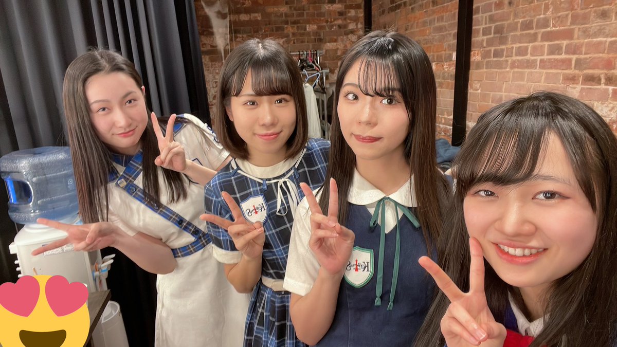 KOBerrieS K-waveさんでのラスト定期公演ありがとうございました🥲🌸たくさん思い出の詰まった場所で、色んなことを加入した当初から学ばせてもらった場所です🥺✨ステージをキラキラにしてくださって凄く嬉しかったです！優しいスタッフさん方😭🖤衣装は恋のパティシエールの！デビュー当時を思い出した🥰笑 https://t.co/2PtQjR9iVC