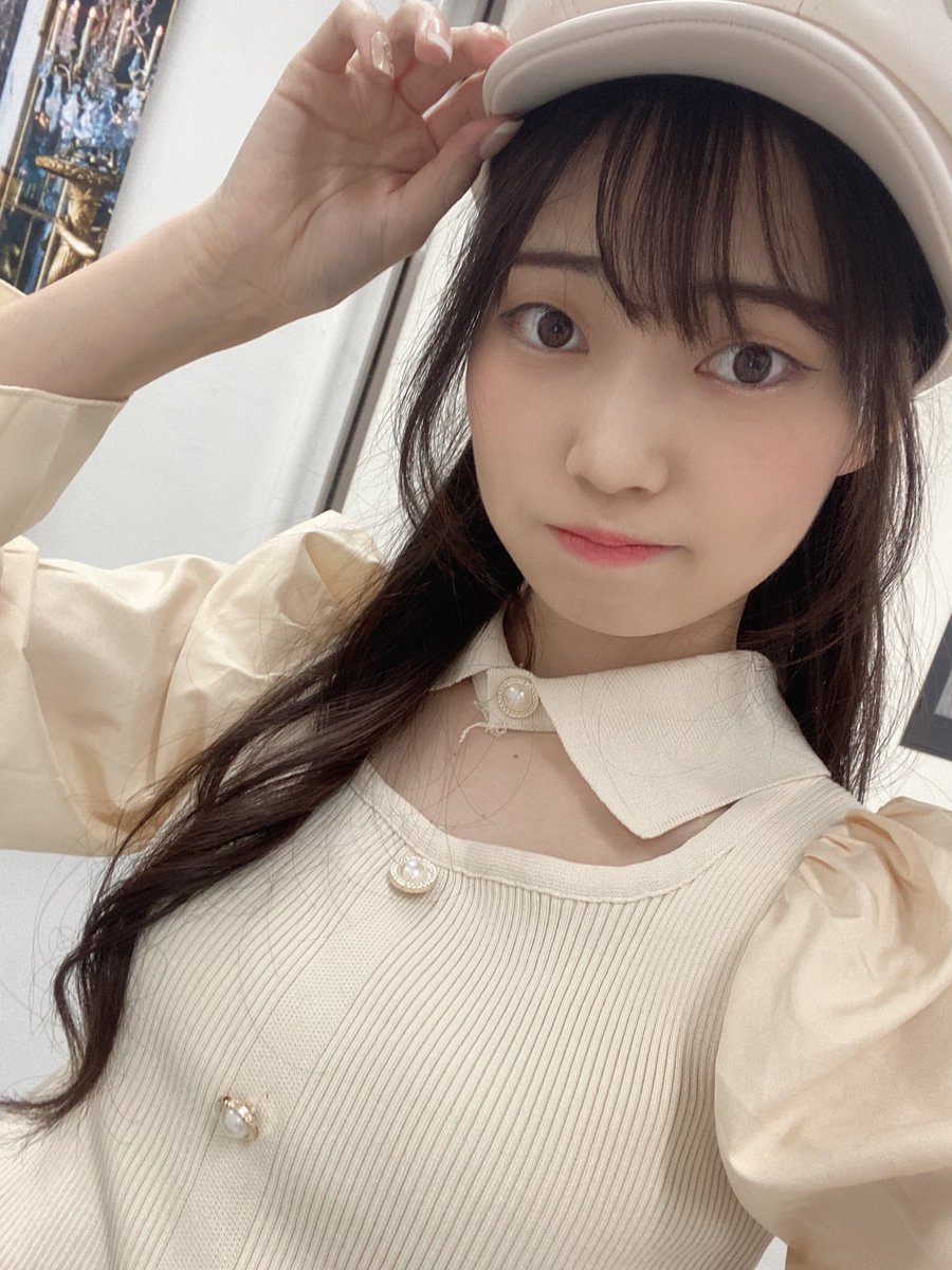 廣瀬未沙(みーちゃん)の画像 KOBerrieS おはようございます〜🤍2/13のことをInstagramに載せたくて気持ちのおもむくままに文章を書いていたら5000字以上ありました、😅大学のレポート書くことが苦手なのに大学で求められる文字数よりはるかに超えていてびっくりです笑自分の気持ちがまとめられ次第載せるのでもう暫くお待ちください🥺 https://t.co/6XKYjHCdCO